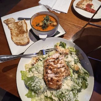 Tommy's Tavern + Tap - Pizza Near Me - Staten Island, New York