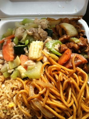 Chin's Kitchen by null