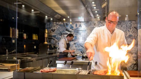 Hilton Amsterdam Airport Schiphol by null