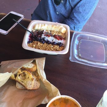 Living Green Cafe - Great lunch with outdoor seating - Juice Bars & Smoothies Near Me - Pompano Beach, Florida