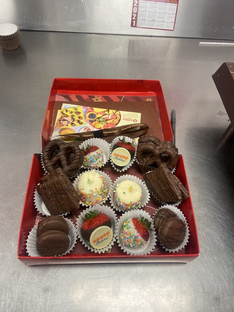 EDIBLE ARRANGEMENTS Updated September 2024 17 Photos & 37 Reviews