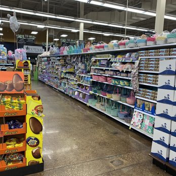 Kroger - Spring seasonal section - Grocery Near Me - Friendswood, Texas