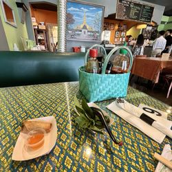 Boun Bistro - Inside