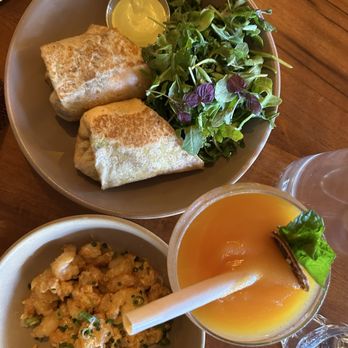 Belles Beach House - Burito - Tiki Bars Near Me - Venice, California