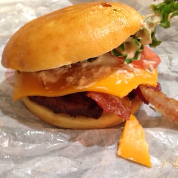 South St. Burger - Burgers Near Me - Vaughan, Ontario South St. Burger - Burgers Near Me - Vaughan, Ontario