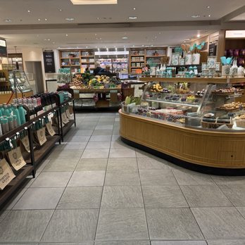 Fortnum & Mason - The actual grocery! - Accessories Near Me - London, XGL Fortnum & Mason - The actual grocery! - Accessories Near Me - London, XGL
