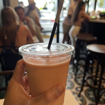 Sanguich - Mamey milkshake - Cuban Near Me - Miami, Florida
