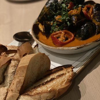 The Bistro Edgewood - Starters Muscles - New American Near Me - Stateline, Nevada The Bistro Edgewood - Starters Muscles - New American Near Me - Stateline, Nevada
