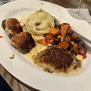 Cooper’s Hawk - Surf and Turf - Desserts Near Me - Surprise, Arizona Cooper’s Hawk - Surf and Turf - Desserts Near Me - Surprise, Arizona
