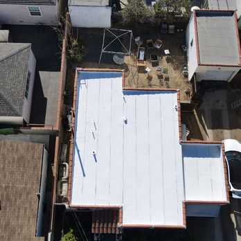 Rafael and Iris Roofing - Just finishes this beautiful double flat roofs! Rafael and Iris Roofing your Roofing contractor in Los Angeles, CA - Roofing Near Me - Valley Village, California Rafael and Iris Roofing - Just finishes this beautiful double flat roofs! Rafael and Iris Roofing your Roofing contractor in Los Angeles, CA - Roofing Near Me - Valley Village, California
