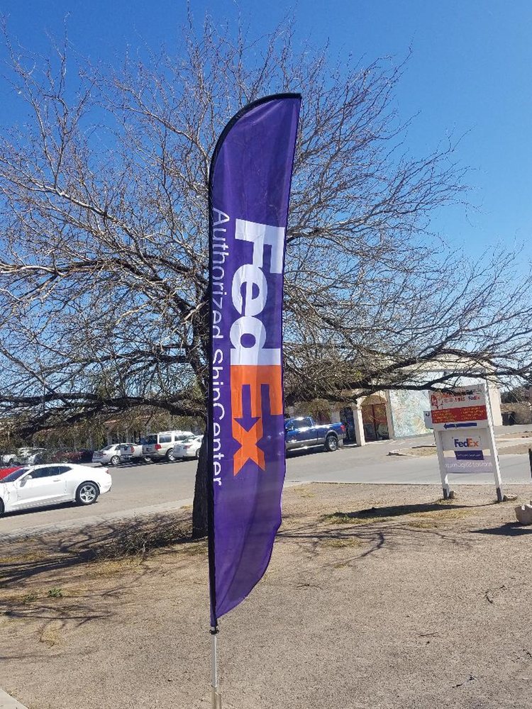 MAILBOXES Y MAS Request Information 9819 Socorro Rd, El Paso, Texas