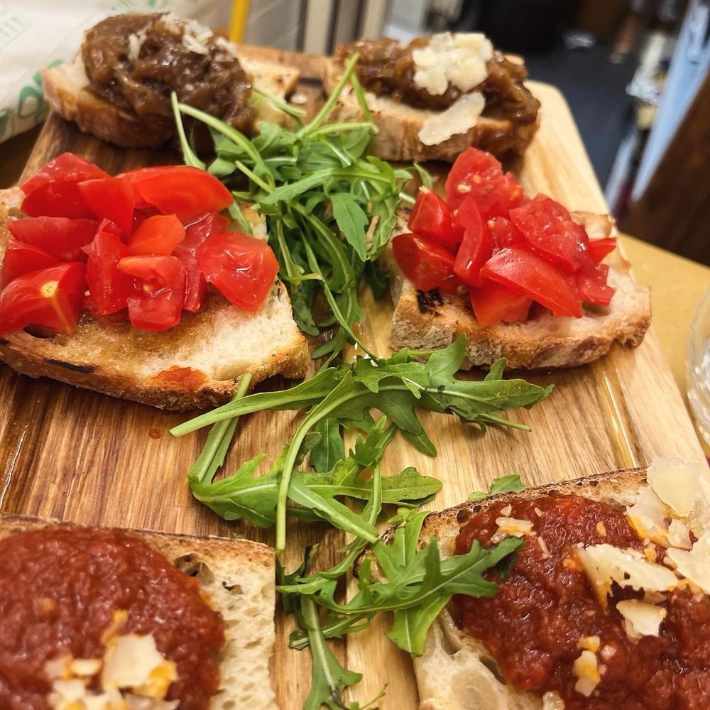 La Locanda Gesù Vecchio - Bruschetta - Napoletana Near Me - Naples, NA La Locanda Gesù Vecchio - Bruschetta - Napoletana Near Me - Naples, NA