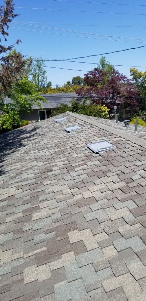 Slide of Perez Roofing