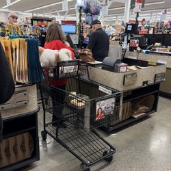 Vons - Cashier and dog in cart