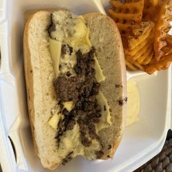 Peebles Seafood & Wings Rosewood - CHEESE STEAKS