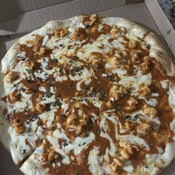 Tosco's Pizzeria - Shrimp Fra Diavolo Pizza