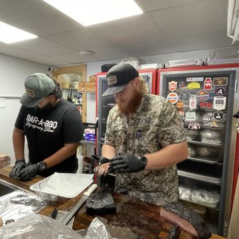 Bar A BBQ - Getting our food ready for us - Barbeque Near Me - Montgomery, Texas