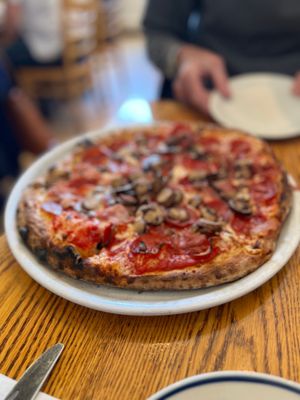 CROSSCUT PIZZERIA & TAPHOUSE by null
