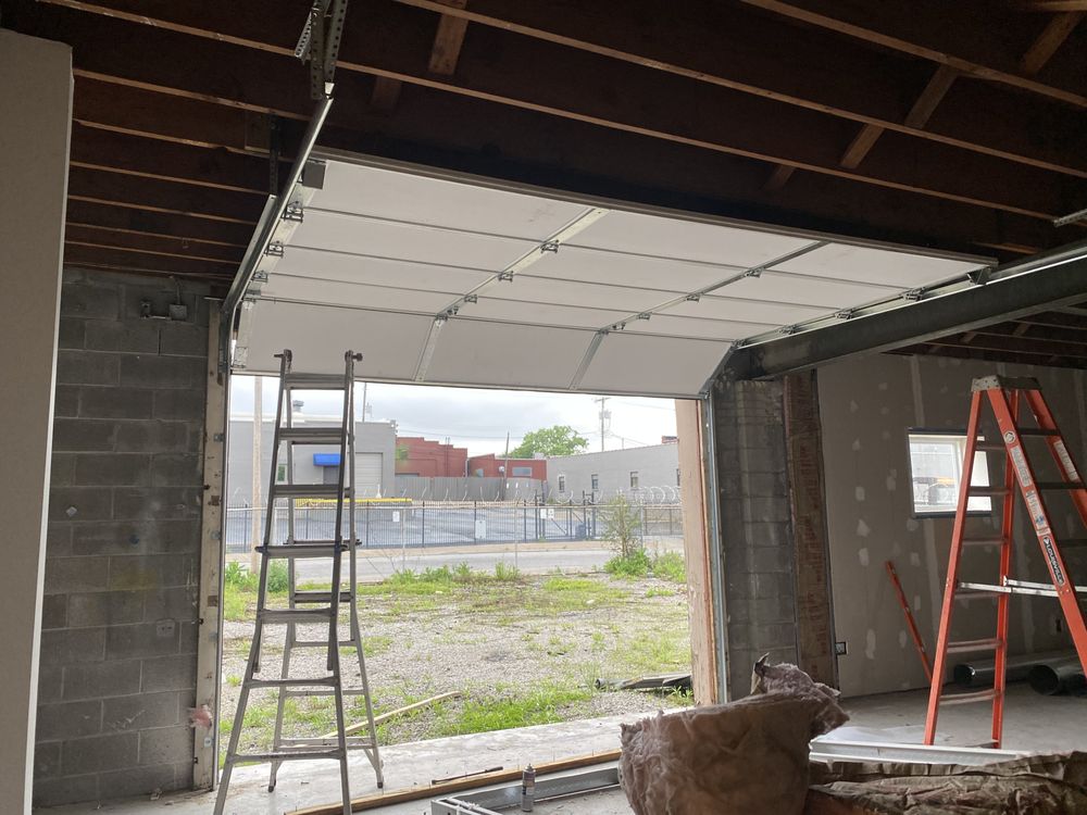 Serenity Garage Door And Dock - Garage Door Contractor in Overland Park, MO