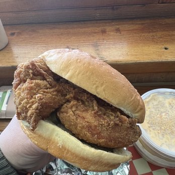 BirdHouse - Chicken Sandwich - Chicken Shop Near Me - Page, Arizona