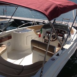 AC Boat