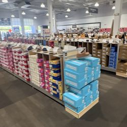 DSW Designer Shoe Warehouse - Vast selection