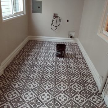 Romero Handyman Services - Baseboard installation, ceiling and wall painting done - Handyman Near Me Romero Handyman Services - Baseboard installation, ceiling and wall painting done - Handyman Near Me