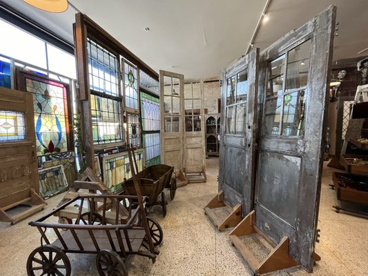 Dead People's Stuff "Architectural Antiques + Design" by null