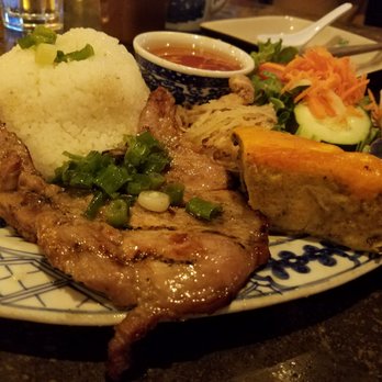 Tamarind Tree Restaurant - broken rice plate - Vietnamese Near Me - Seattle, Washington Tamarind Tree Restaurant - broken rice plate - Vietnamese Near Me - Seattle, Washington