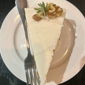 Variable Cafe - Carrot Cake - Vegan Near Me - Los Angeles, California Variable Cafe - Carrot Cake - Vegan Near Me - Los Angeles, California