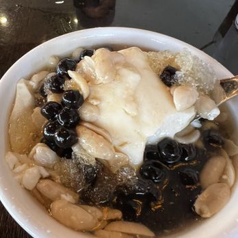 Fooki - Tofu Pudding - loved the silky tofu and boba but not so much the peanuts - Bubble Tea Near Me - Aiea, Hawaii Fooki - Tofu Pudding - loved the silky tofu and boba but not so much the peanuts - Bubble Tea Near Me - Aiea, Hawaii