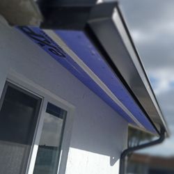 Another Wire Guy - GPS dense glass board and continues vents