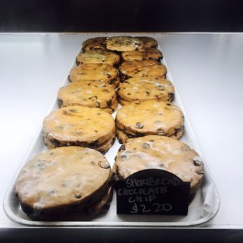 Belle Pastry - Interesting cookie - Cafes Near Me - Bellevue, Washington