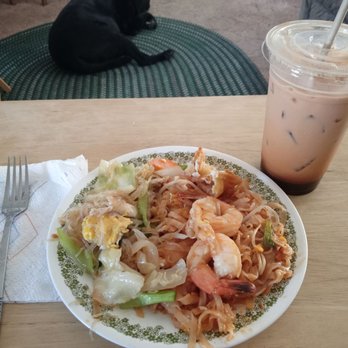 Kin Dee Thai Eatery - Shrimp Pad Thai and Chicken Pad Woon Sen. - Thai Near Me - Monmouth, Oregon