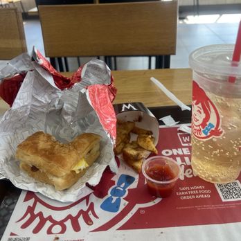 Wendy's - Bacon & egg in a croissant w/ fried potatoes wedges - Fast Food Near Me - San Antonio, Texas