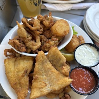 Thirsty Whale - seafood mix - American Near Me - Bar Harbor, Maine Thirsty Whale - seafood mix - American Near Me - Bar Harbor, Maine