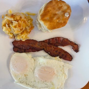 Elvira's Cafe - Eggs, bacon, Hashbrowns Casserole, Biscuits - American Near Me - Sevierville, Tennessee Elvira's Cafe - Eggs, bacon, Hashbrowns Casserole, Biscuits - American Near Me - Sevierville, Tennessee