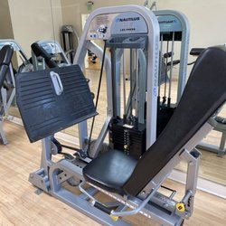 TNT Strength - Nautilus Nitro leg press