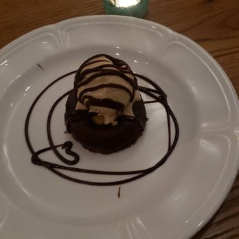 Honey Salt - Dine out 2023 dessert - Canadian (New) Near Me - Vancouver, British Columbia