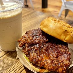 Mom & Pops Burgers