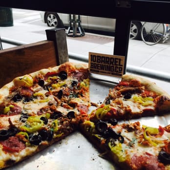 10 Barrel Brewing - The Bronco good pizza - Breweries Near Me - Boise, Idaho 10 Barrel Brewing - The Bronco good pizza - Breweries Near Me - Boise, Idaho