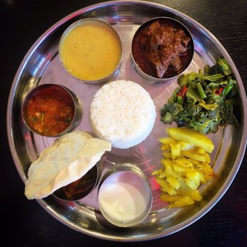 Garleek Kitchen - Beef thali - Asian Fusion Near Me - Toronto, Ontario