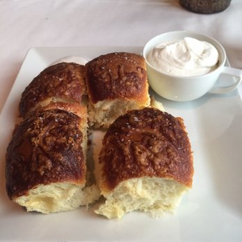 18 STEAK - Dinner rolls - Steakhouses Near Me - Baton Rouge, Louisiana
