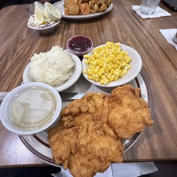 C-Stones Tavern - Chicken Supreme - Pizza Near Me - Wareham, Massachusetts