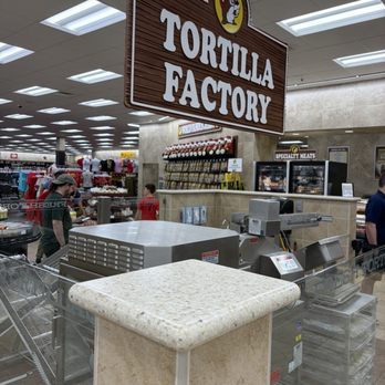 Buc-ee's - Gas Stations Near Me - Crossville, Tennessee