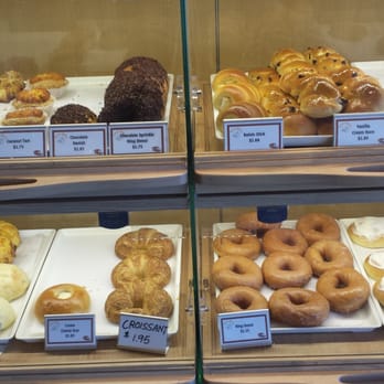 Elvin's Bakery - Bakeries Near Me - Honolulu, Hawaii
