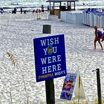 Pineapple Willy's - Seafood Near Me - Panama City Beach, Florida