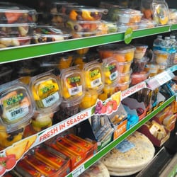7-Eleven - Fresh fruits and snacks