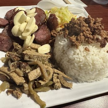 Corner Beef Noodle House - Taiwanese sausage - Taiwanese Near Me - El Monte, California Corner Beef Noodle House - Taiwanese sausage - Taiwanese Near Me - El Monte, California
