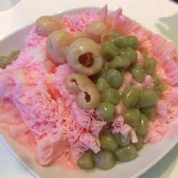 strawberry shaved ice with lycee and green tea mochi